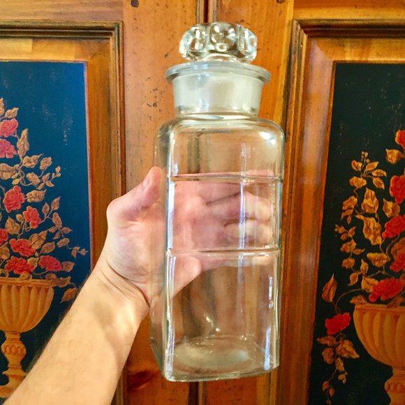 Collectible Vintage Retro Glass Decanter Patented - Picture 1 of 16